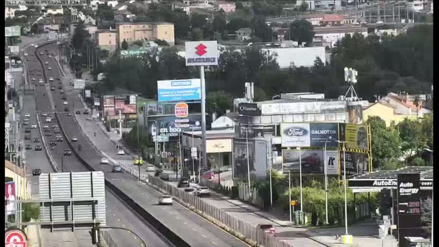 Vigo, Avenida de Madrid Live Cam - Pontevedra, Galicia, Spain