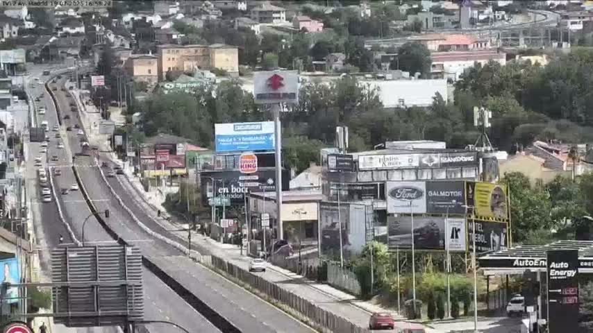 Vigo, Avenida de Madrid Live Cam - Pontevedra, Galicia, Spain