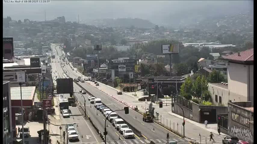 Vigo, Avenida de Madrid Live Cam - Pontevedra, Galicia, Spain