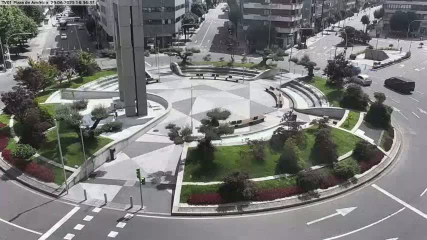 Vigo, Plaza América Square Live Cam - Pontevedra, Galicia, Spain