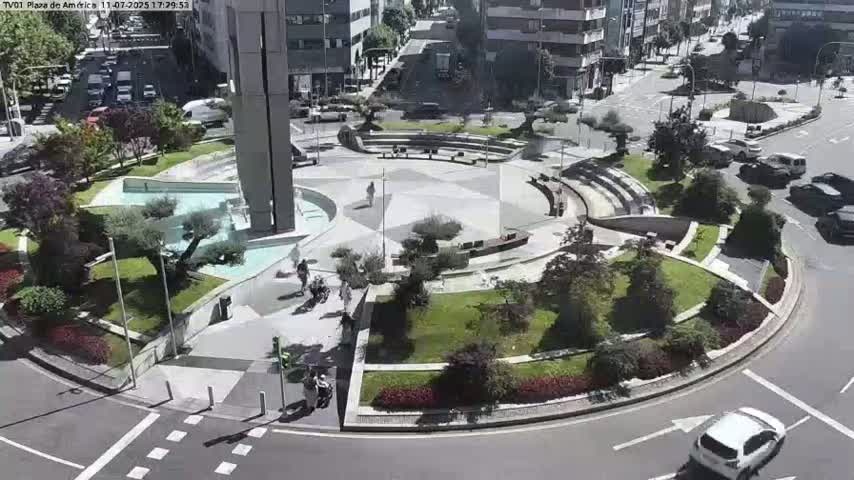 Vigo, Plaza América Square Live Cam - Pontevedra, Galicia, Spain