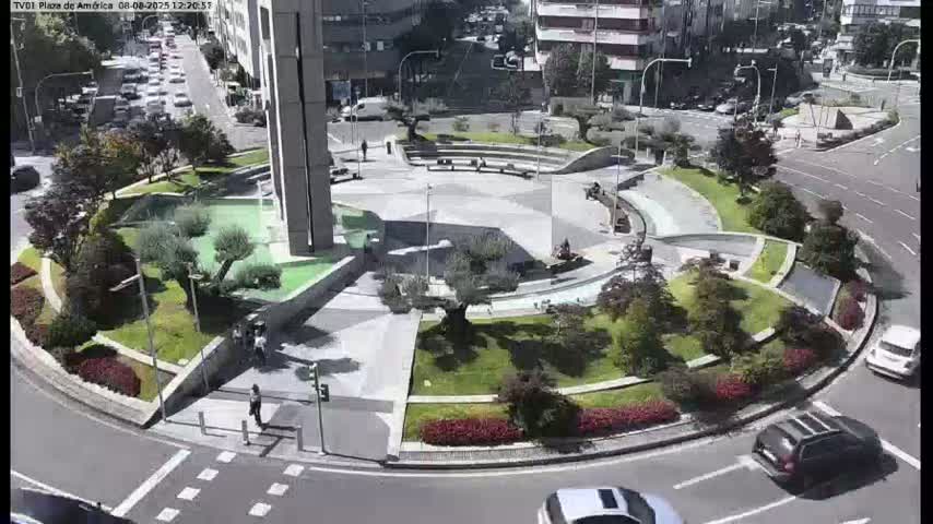 Vigo, Plaza América Square Live Cam - Pontevedra, Galicia, Spain