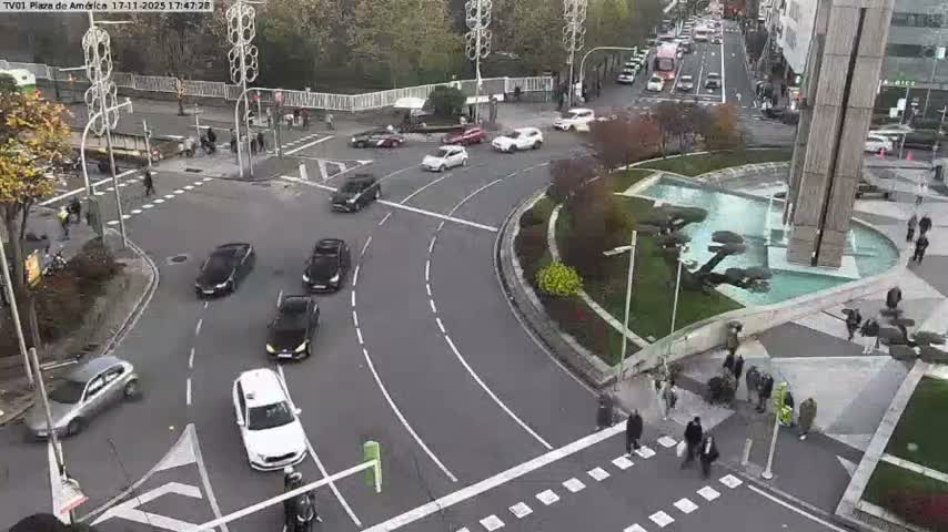 Vigo, Plaza América Square Live Cam - Pontevedra, Galicia, Spain