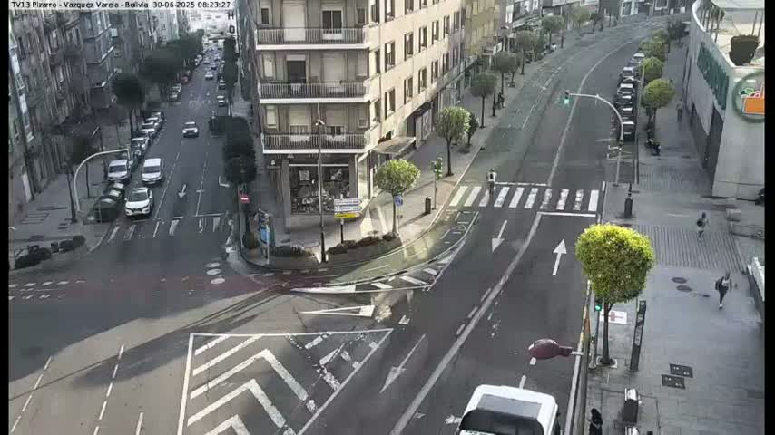 Vigo Pizarro - Vasquez  Varela Street Live Cam - Pontevedra, Galicia, Spain