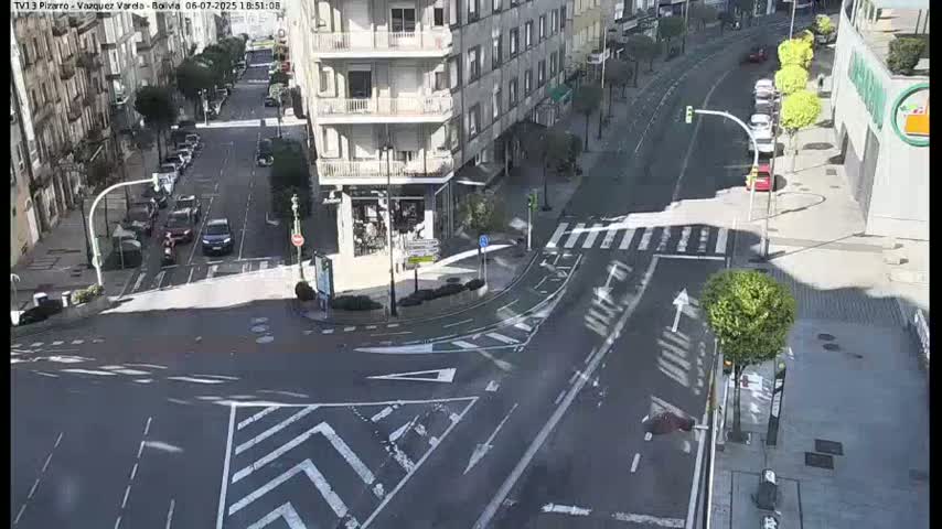 Vigo Pizarro - Vasquez  Varela Street Live Cam - Pontevedra, Galicia, Spain