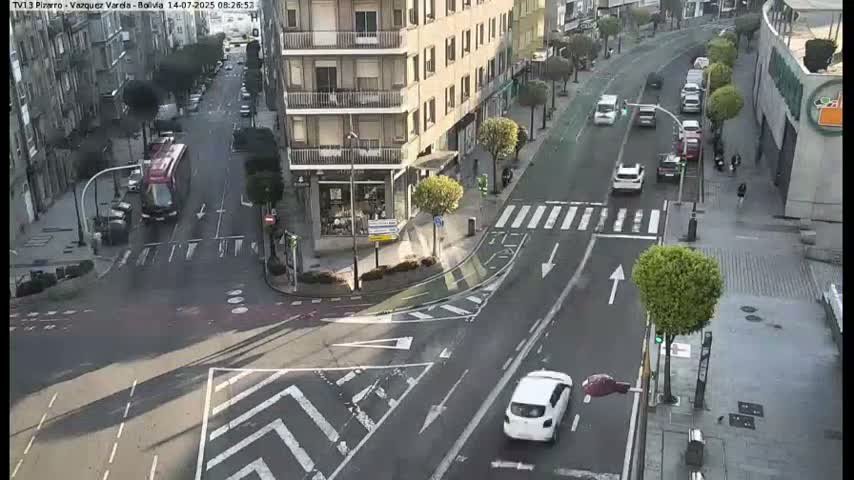 Vigo Pizarro - Vasquez  Varela Street Live Cam - Pontevedra, Galicia, Spain