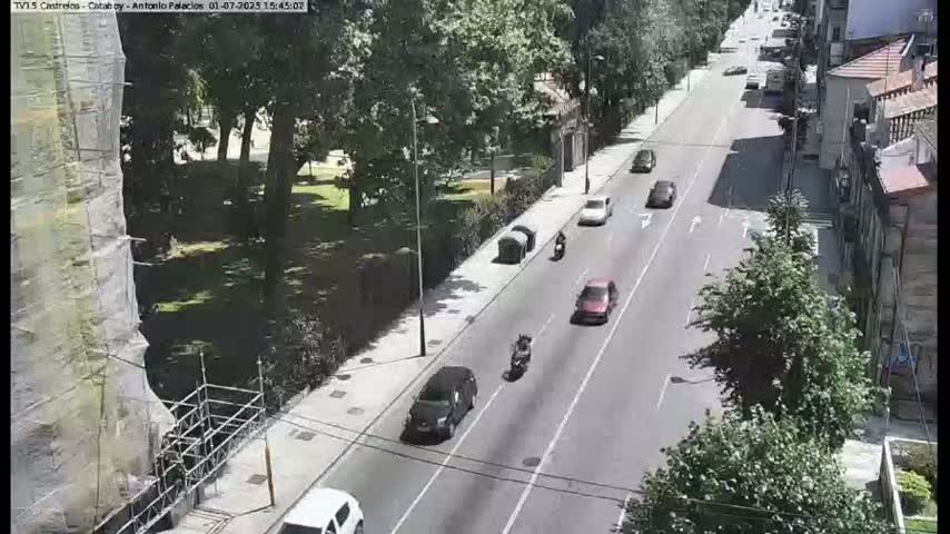 Vigo, Avenida de Antonio Palacios & Castrelos Avenue Live Cam - Pontevedra, Galicia, Spain