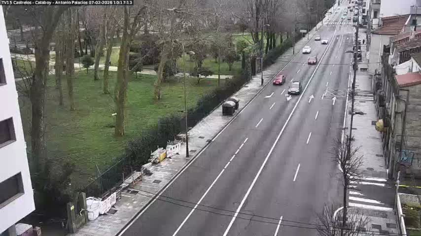 Vigo, Avenida de Antonio Palacios & Castrelos Avenue Live Cam - Pontevedra, Galicia, Spain
