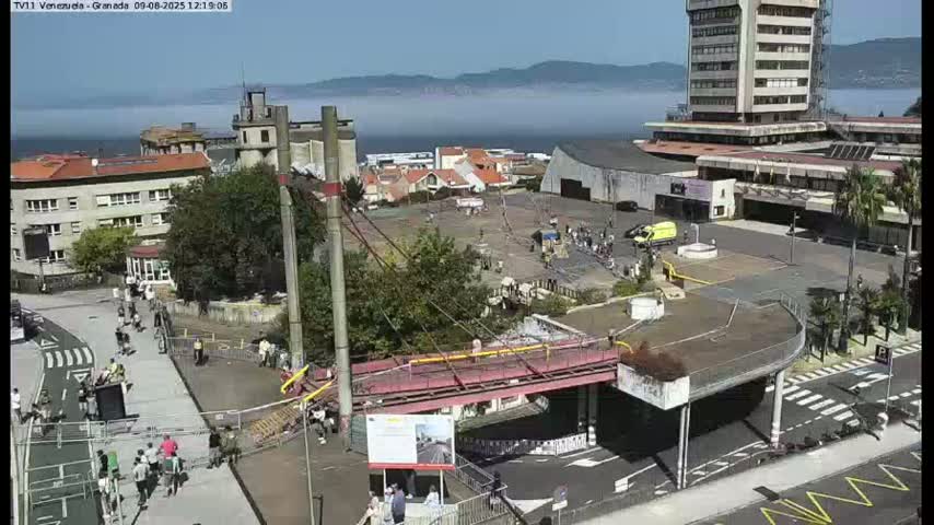 Vigo, Parque  Monte de Castro Park Area & Junction Live Cam - Pontevedra, Galicia, Spain