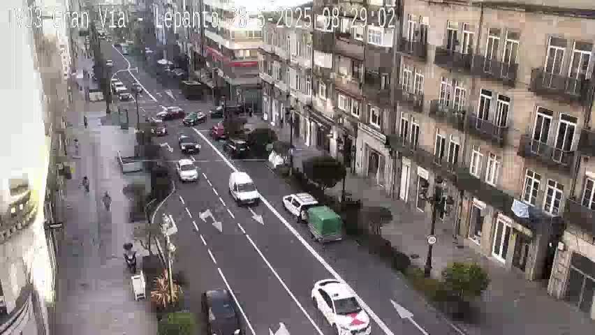 Avenida Gran Vía Avenue & Rua Lepanto Live Cam - Pontevedra, Galicia, Spain