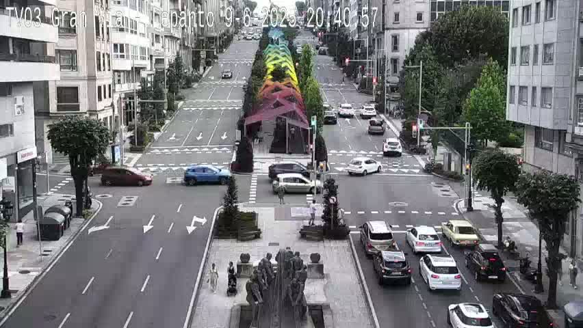 Avenida Gran Vía Avenue & Rua Lepanto Live Cam - Pontevedra, Galicia, Spain