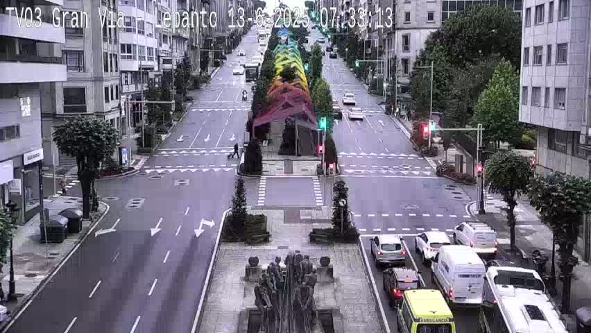Avenida Gran Vía Avenue & Rua Lepanto Live Cam - Pontevedra, Galicia, Spain