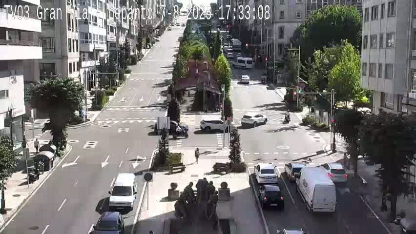 Avenida Gran Vía Avenue & Rua Lepanto Live Cam - Pontevedra, Galicia, Spain