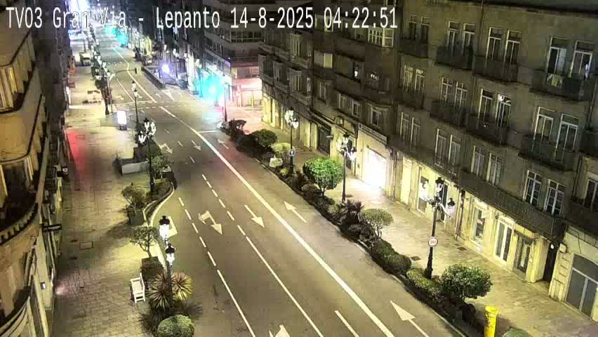 Avenida Gran Vía Avenue & Rua Lepanto Live Cam - Pontevedra, Galicia, Spain