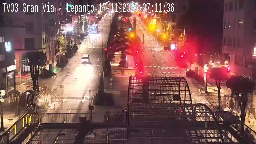 Avenida Gran Vía Avenue & Rua Lepanto Live Cam - Pontevedra, Galicia, Spain