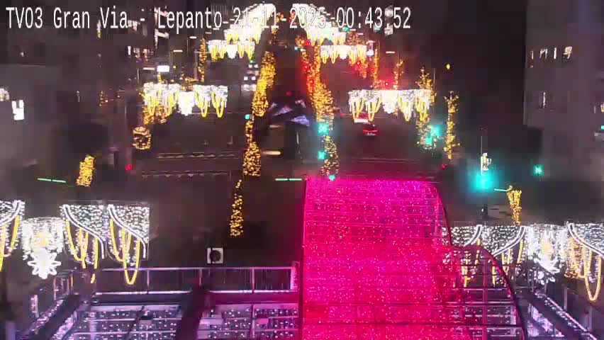 Avenida Gran Vía Avenue & Rua Lepanto Live Cam - Pontevedra, Galicia, Spain
