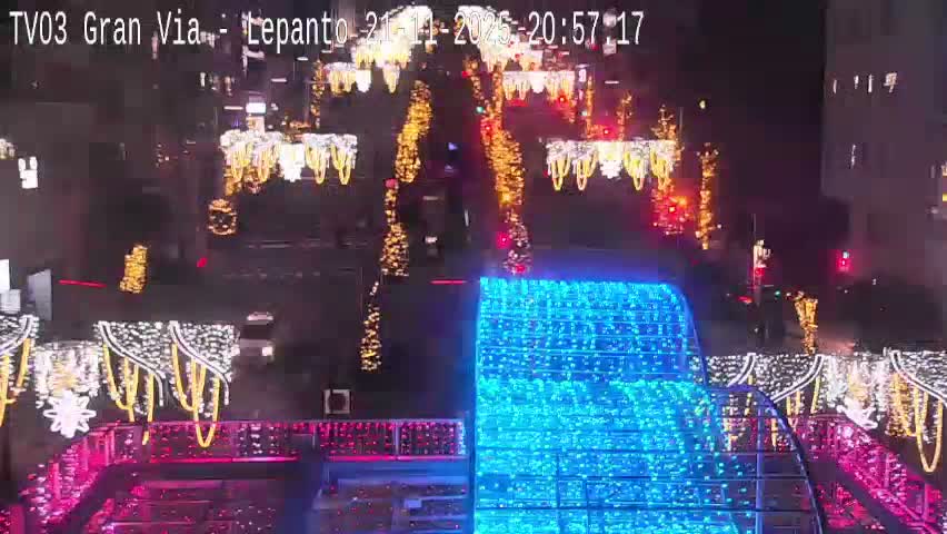 Avenida Gran Vía Avenue & Rua Lepanto Live Cam - Pontevedra, Galicia, Spain