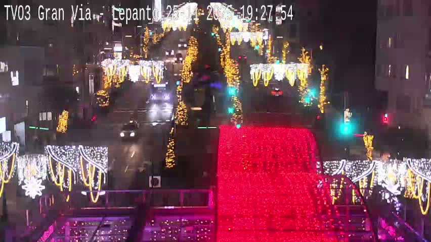 Avenida Gran Vía Avenue & Rua Lepanto Live Cam - Pontevedra, Galicia, Spain