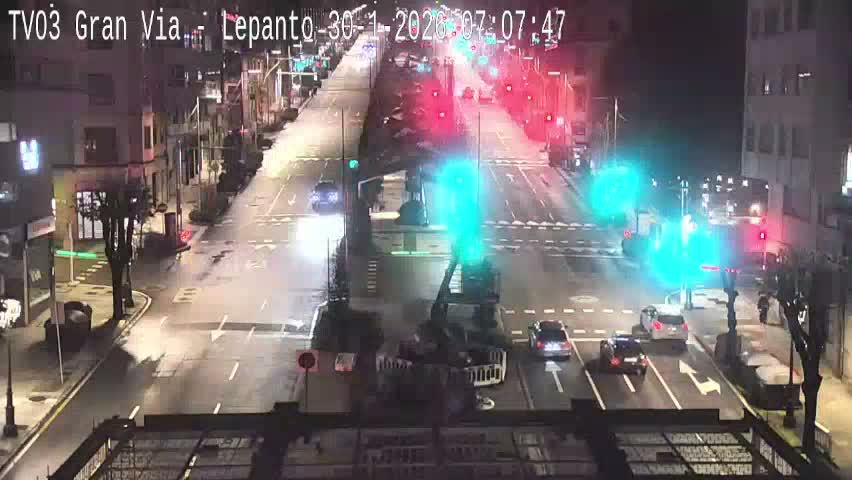 Avenida Gran Vía Avenue & Rua Lepanto Live Cam - Pontevedra, Galicia, Spain