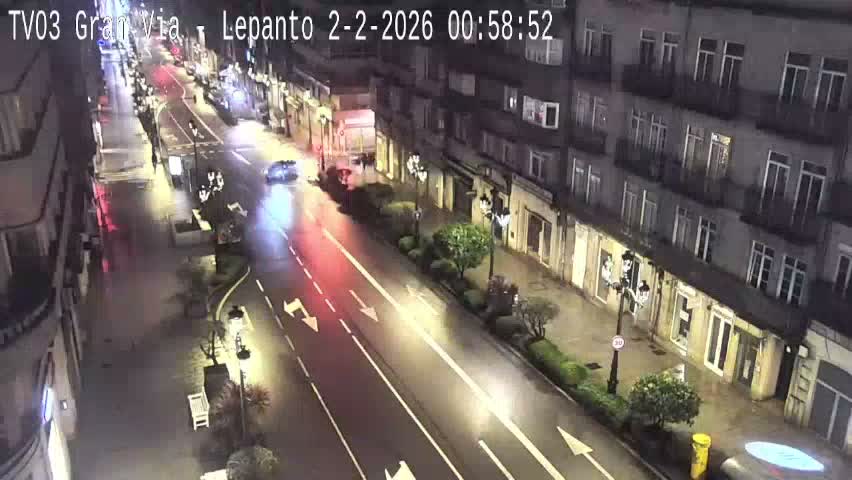 Avenida Gran Vía Avenue & Rua Lepanto Live Cam - Pontevedra, Galicia, Spain