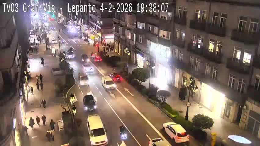 Avenida Gran Vía Avenue & Rua Lepanto Live Cam - Pontevedra, Galicia, Spain