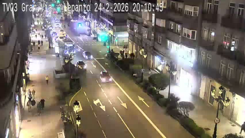 Avenida Gran Vía Avenue & Rua Lepanto Live Cam - Pontevedra, Galicia, Spain