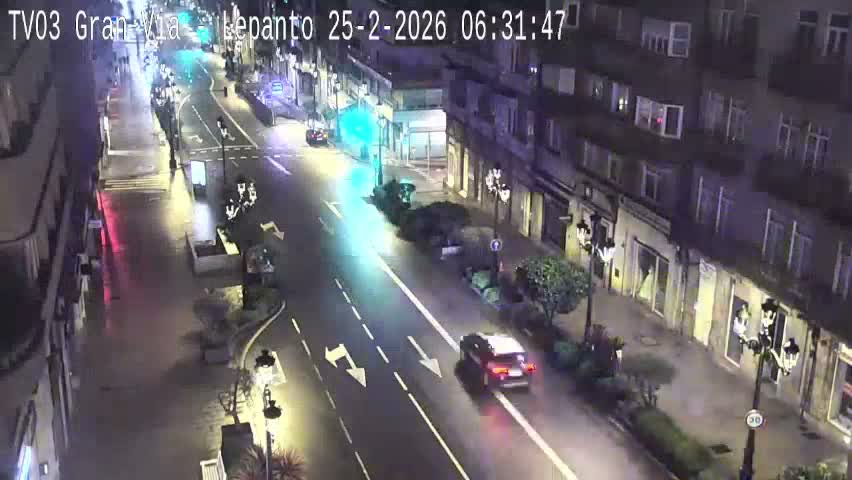 Avenida Gran Vía Avenue & Rua Lepanto Live Cam - Pontevedra, Galicia, Spain
