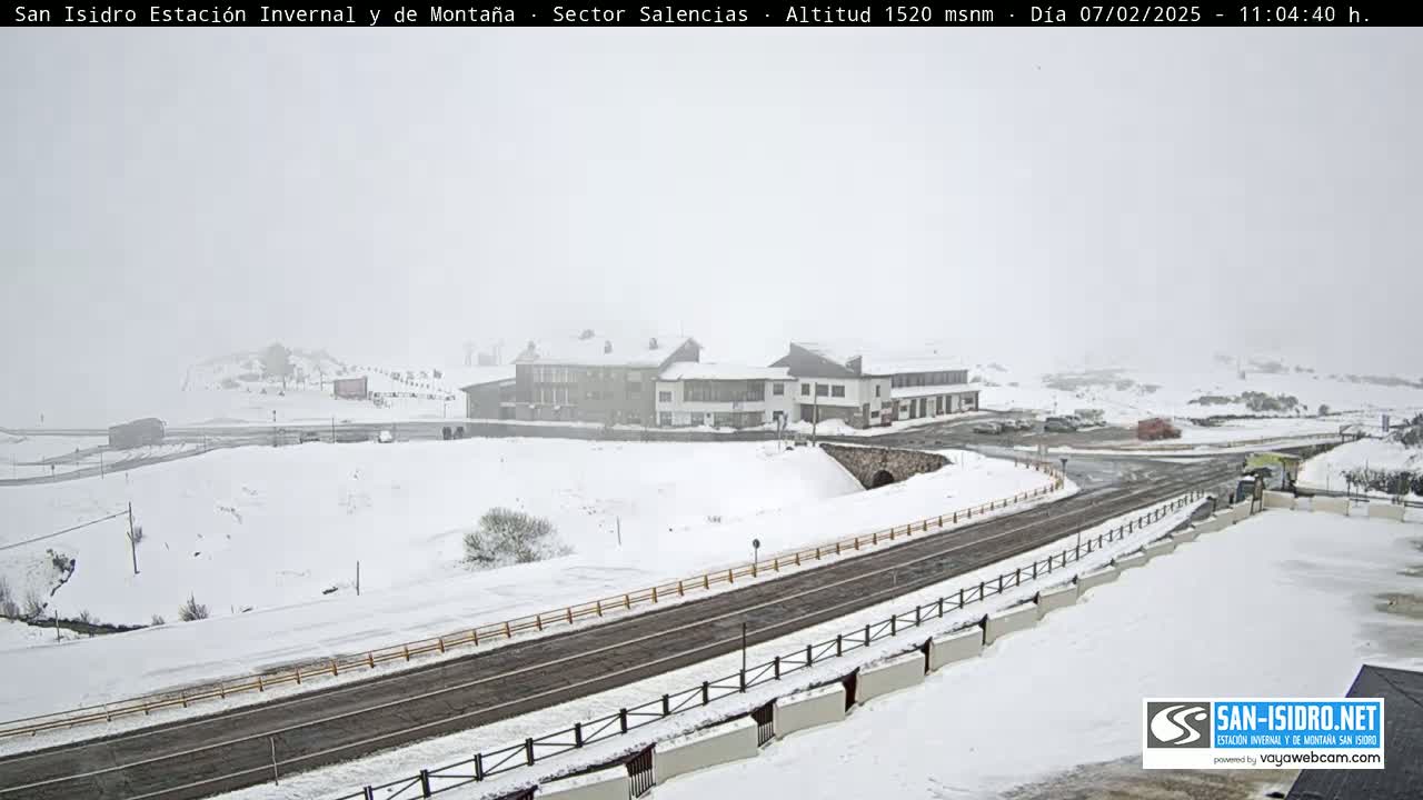 Estación San Isidro Hotel Area Live Cam - León, Castile&Leon, Spain