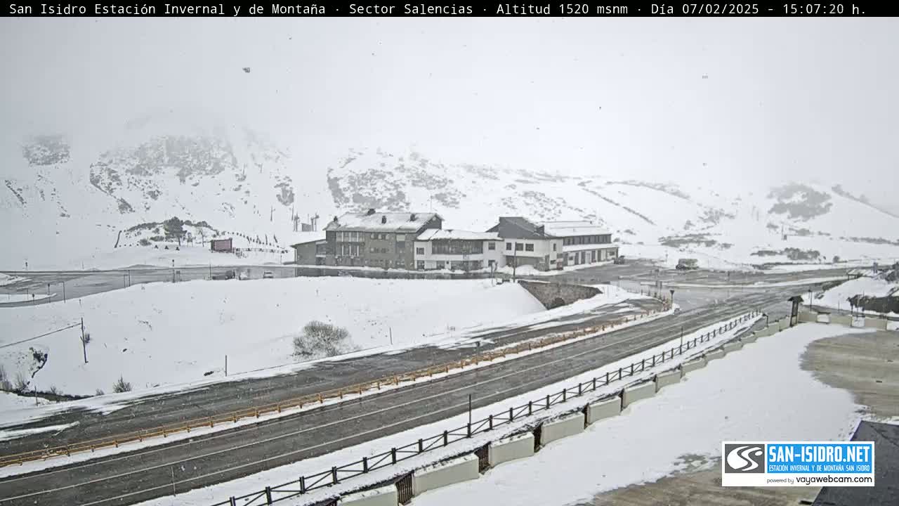 Estación San Isidro Hotel Area Live Cam - León, Castile&Leon, Spain