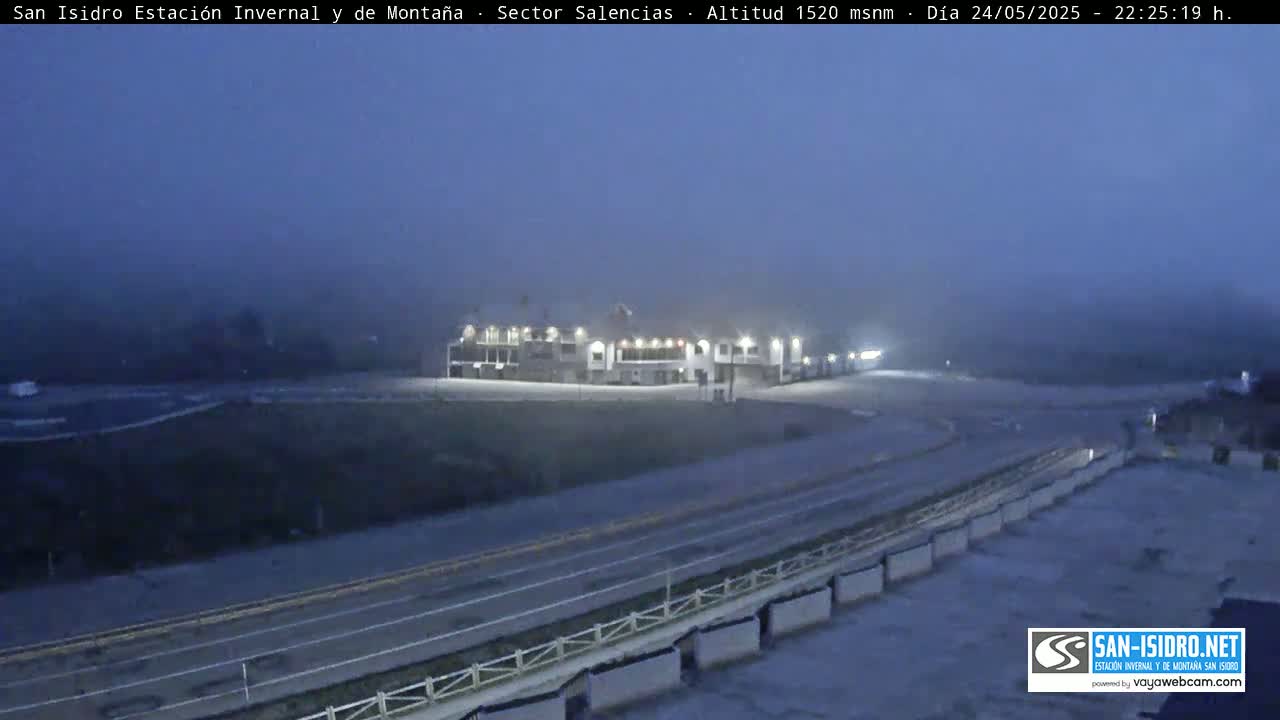 Estación San Isidro Hotel Area Live Cam - León, Castile&Leon, Spain