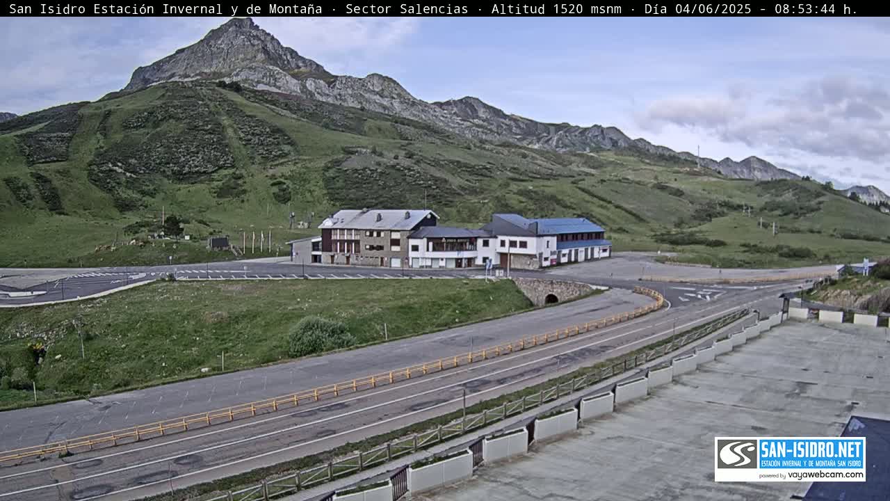 Estación San Isidro Hotel Area Live Cam - León, Castile&Leon, Spain