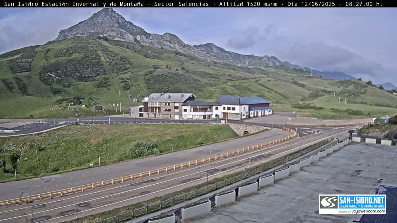 Estación San Isidro Hotel Area Live Cam - León, Castile&Leon, Spain
