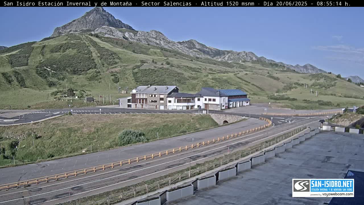 Estación San Isidro Hotel Area Live Cam - León, Castile&Leon, Spain