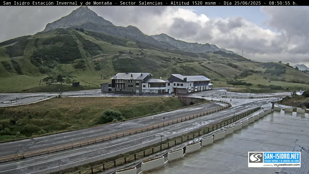 Estación San Isidro Hotel Area Live Cam - León, Castile&Leon, Spain