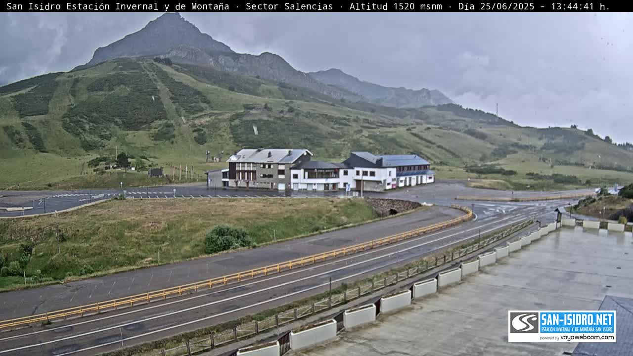 Estación San Isidro Hotel Area Live Cam - León, Castile&Leon, Spain