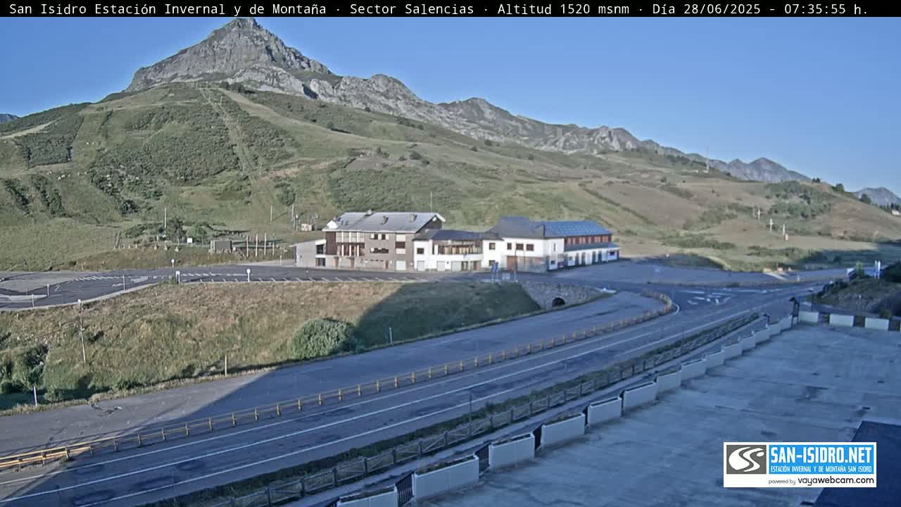 Estación San Isidro Hotel Area Live Cam - León, Castile&Leon, Spain