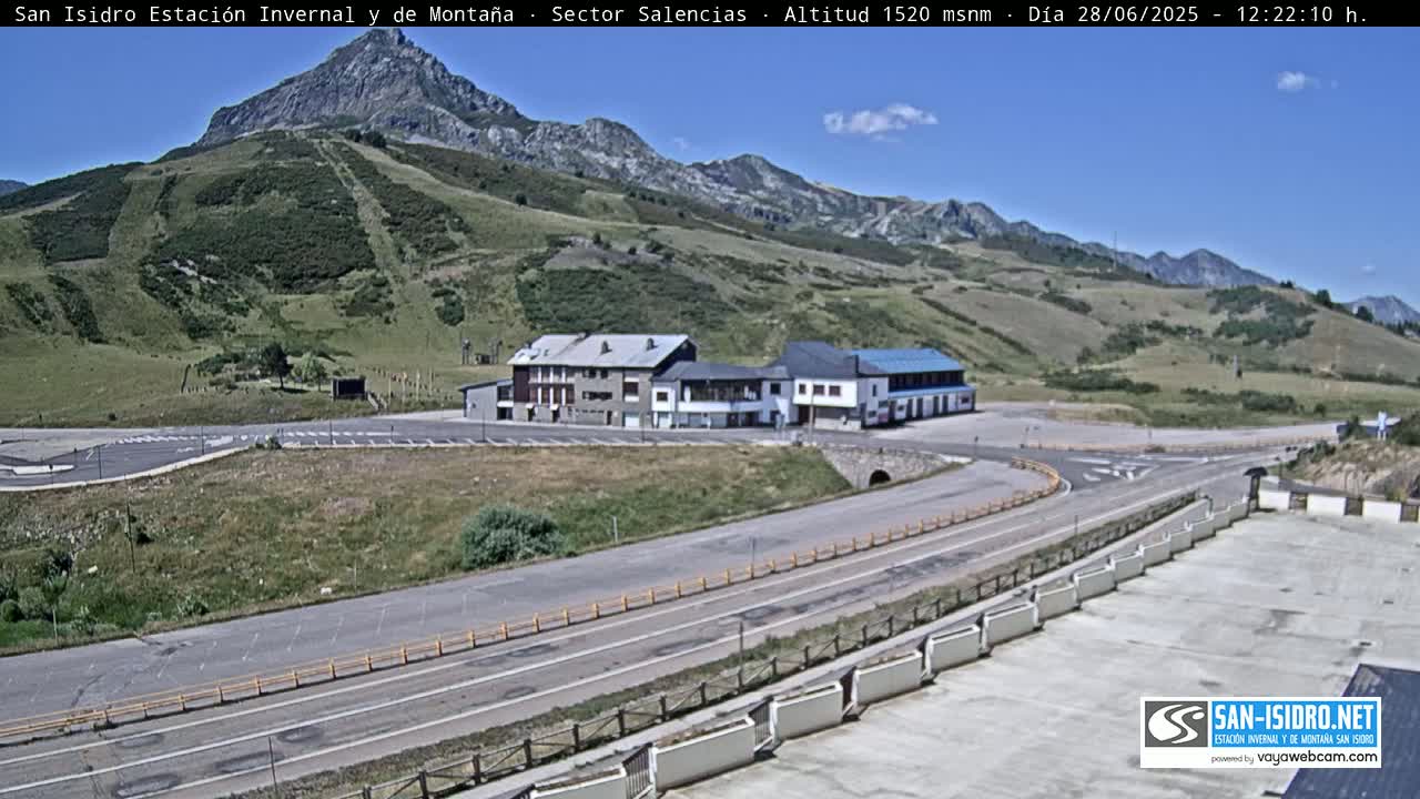 Estación San Isidro Hotel Area Live Cam - León, Castile&Leon, Spain