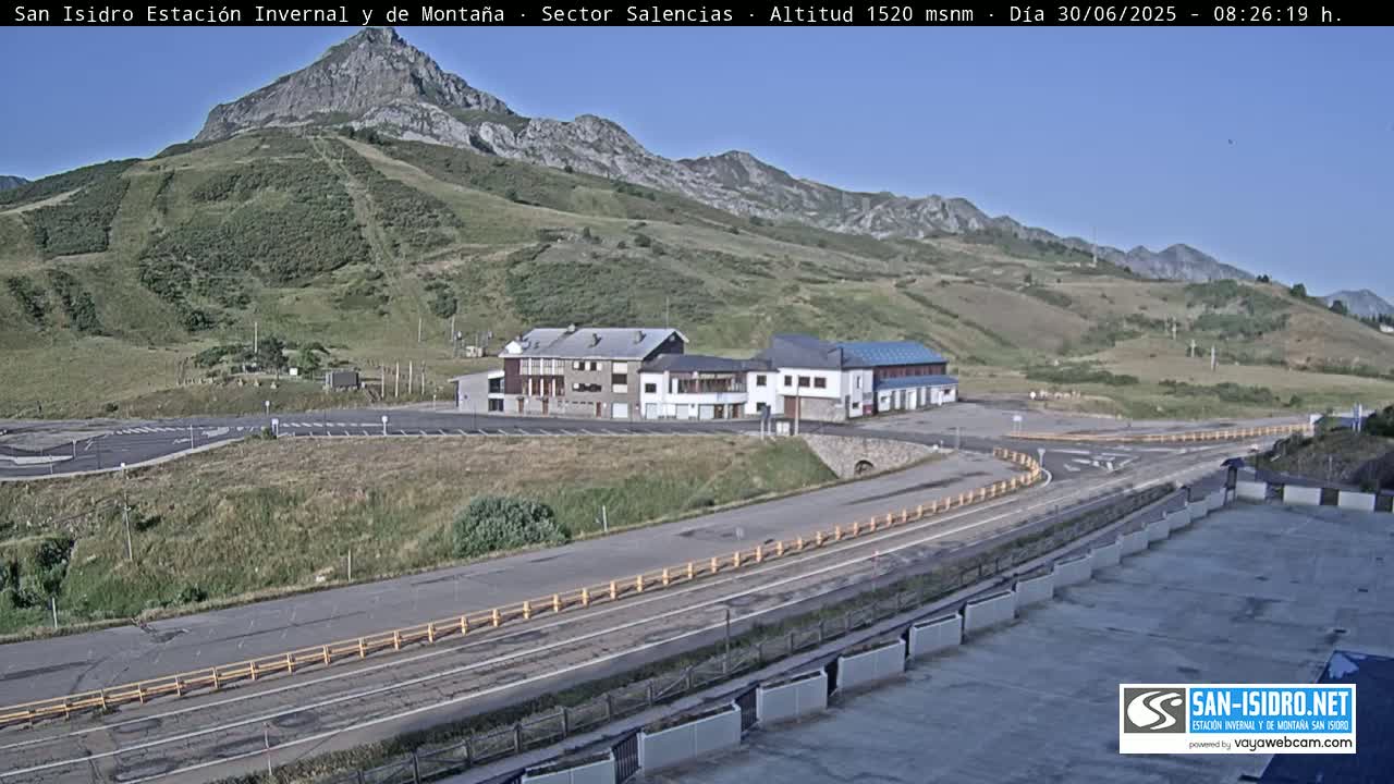 Estación San Isidro Hotel Area Live Cam - León, Castile&Leon, Spain