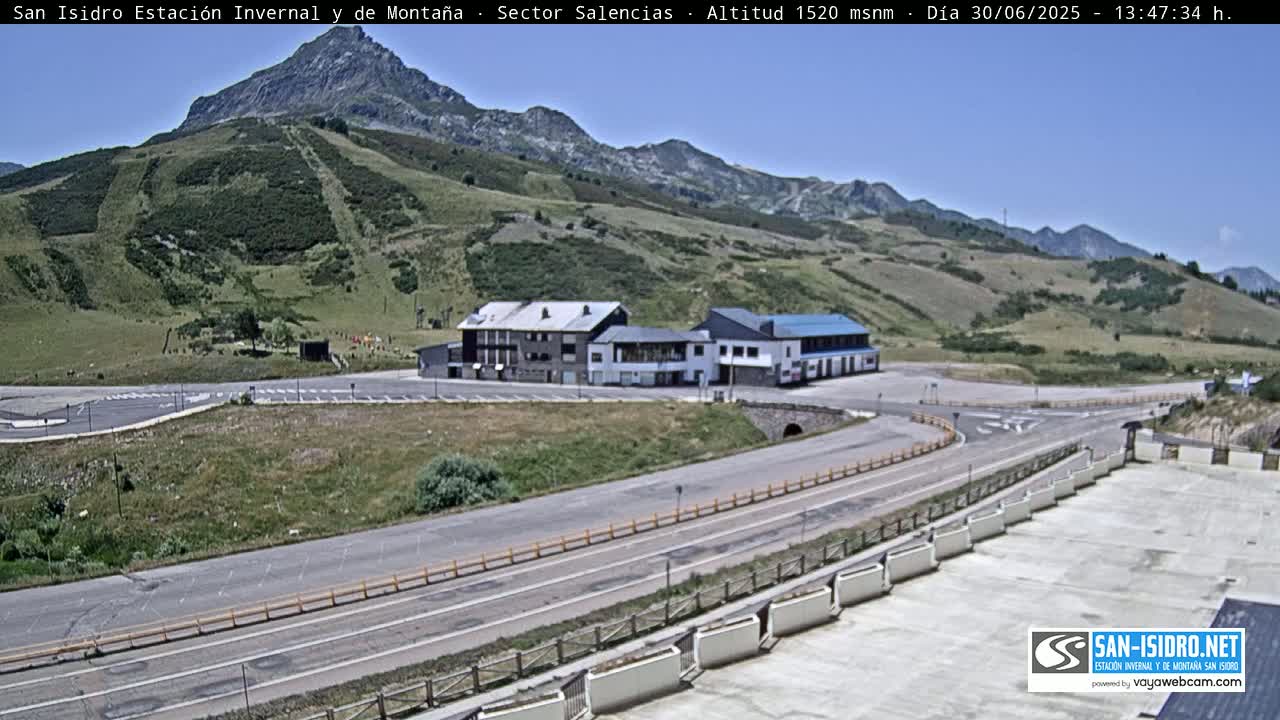 Estación San Isidro Hotel Area Live Cam - León, Castile&Leon, Spain