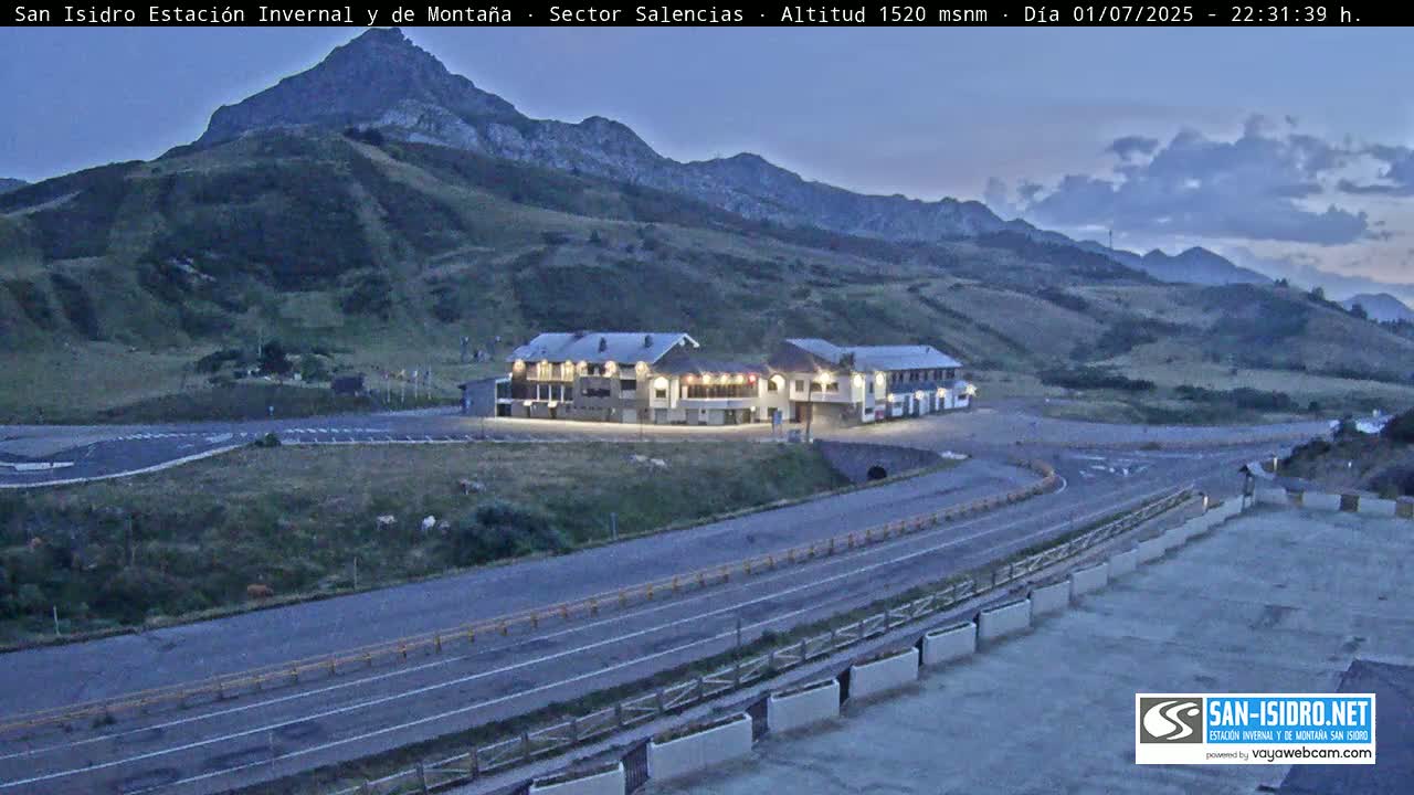 Estación San Isidro Hotel Area Live Cam - León, Castile&Leon, Spain