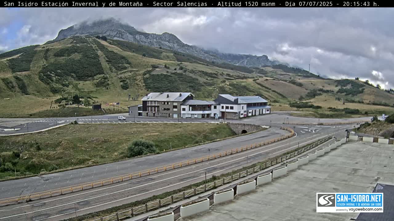 Estación San Isidro Hotel Area Live Cam - León, Castile&Leon, Spain