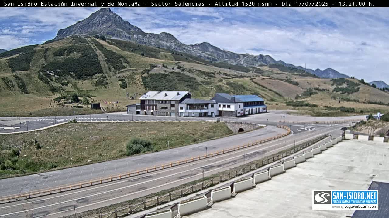 Estación San Isidro Hotel Area Live Cam - León, Castile&Leon, Spain