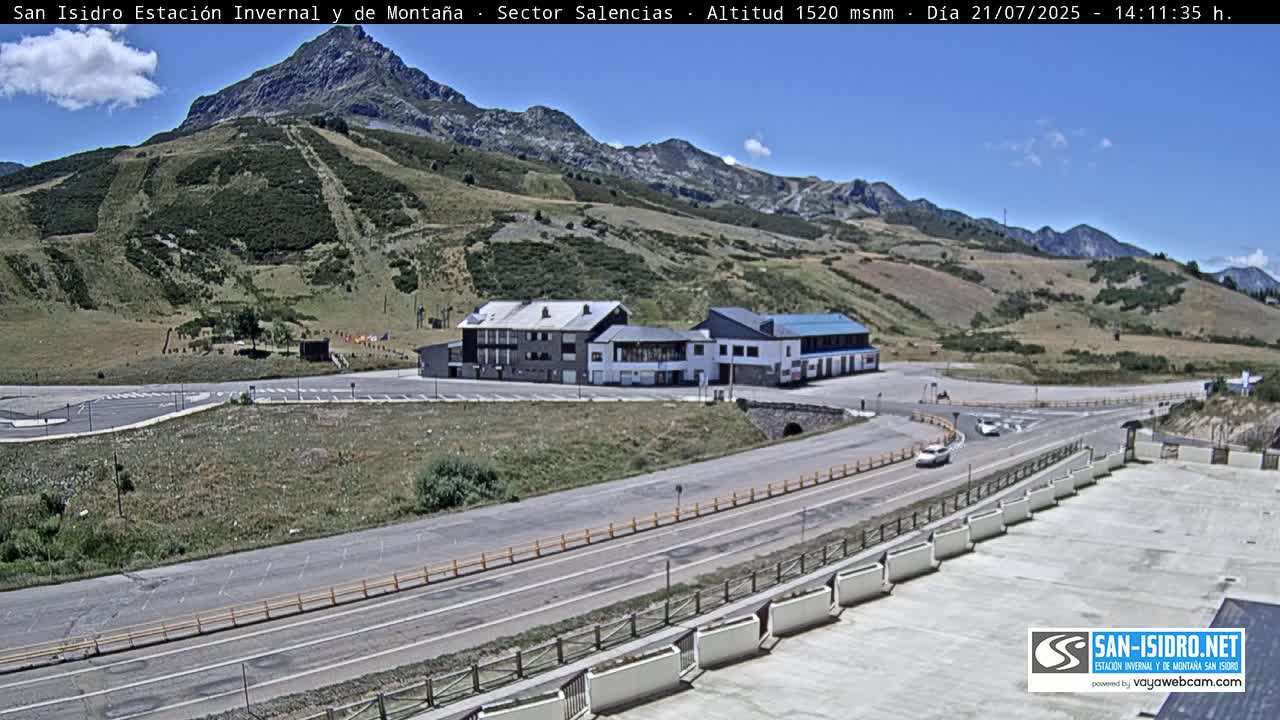 Estación San Isidro Hotel Area Live Cam - León, Castile&Leon, Spain