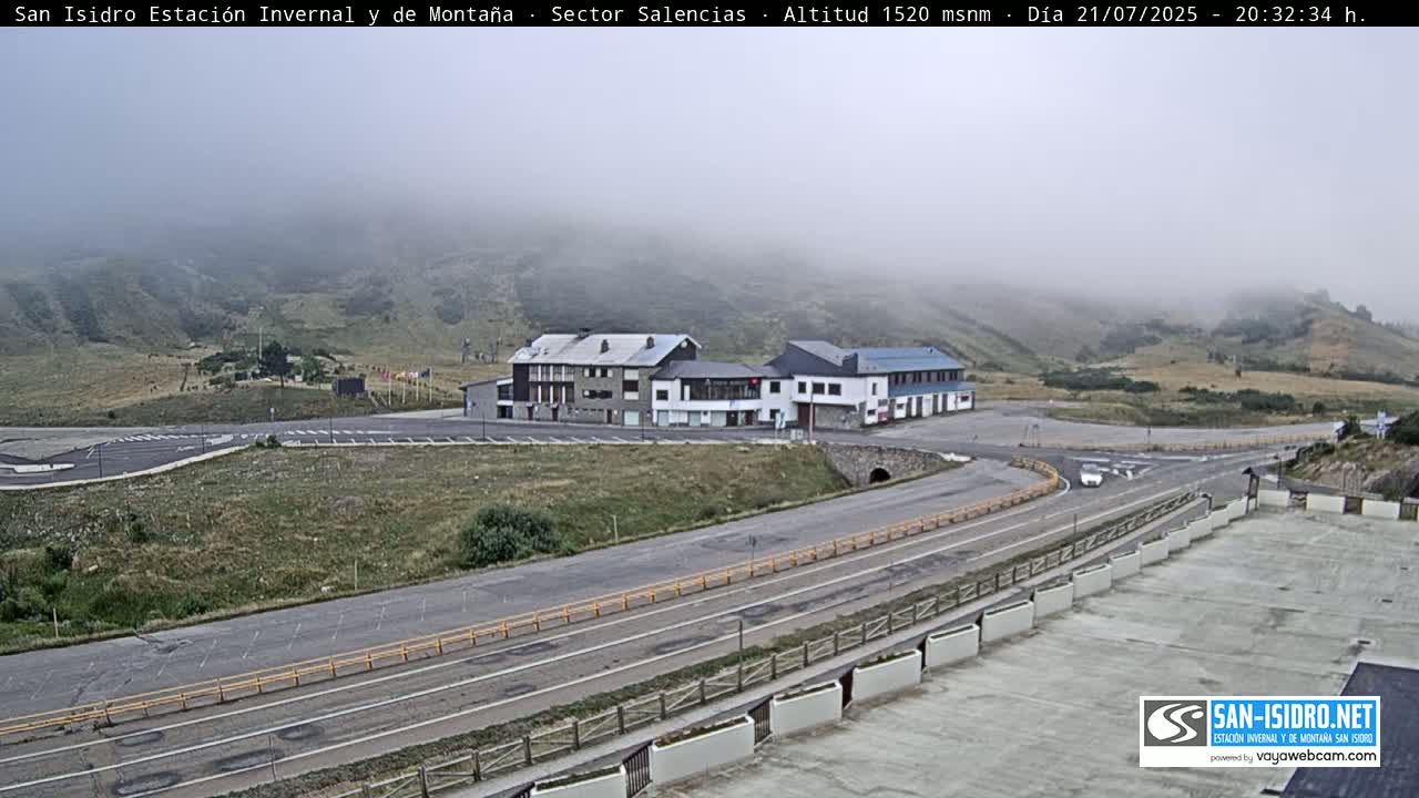 Estación San Isidro Hotel Area Live Cam - León, Castile&Leon, Spain