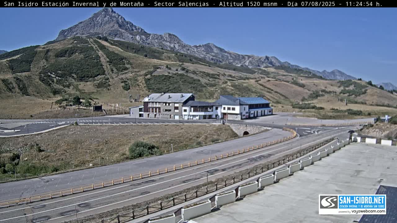 Estación San Isidro Hotel Area Live Cam - León, Castile&Leon, Spain