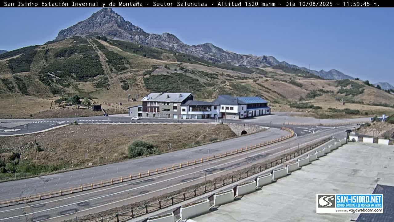 Estación San Isidro Hotel Area Live Cam - León, Castile&Leon, Spain