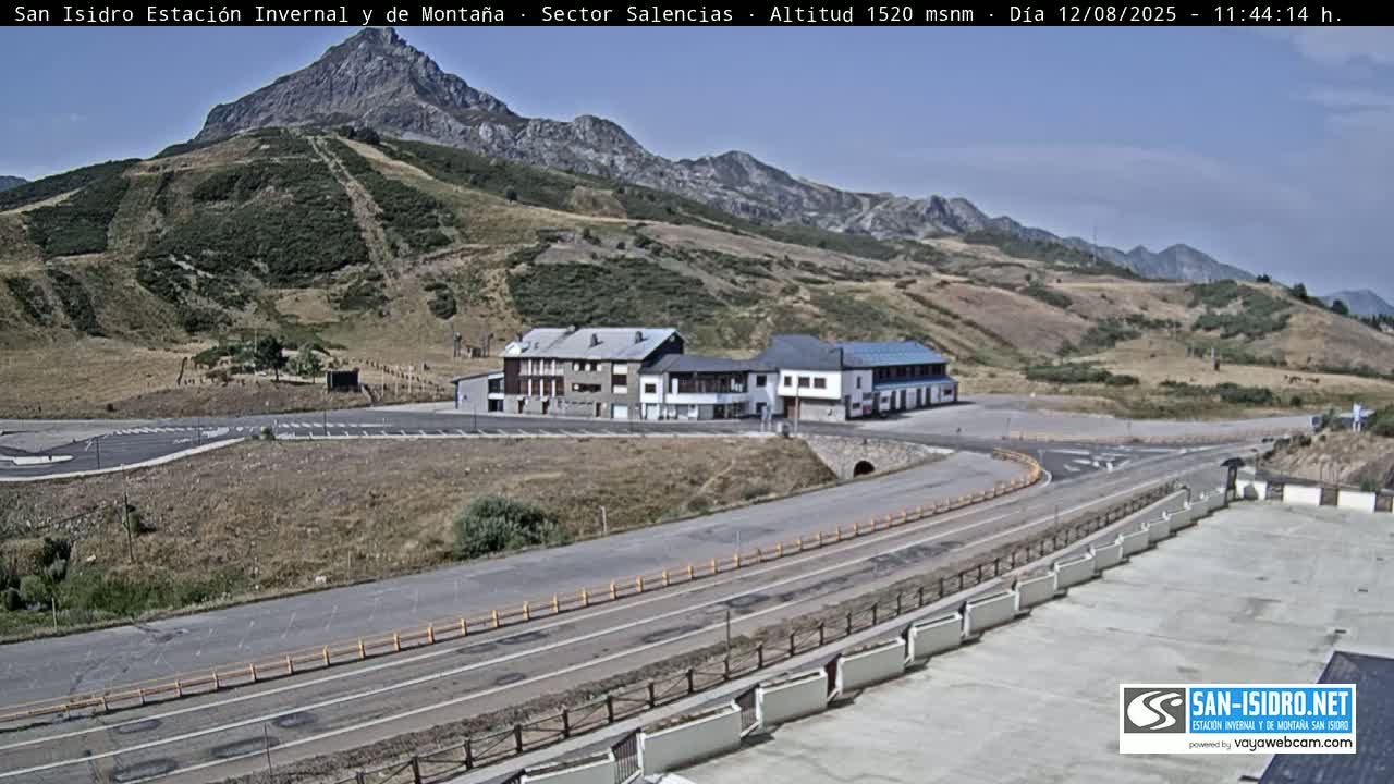 Estación San Isidro Hotel Area Live Cam - León, Castile&Leon, Spain