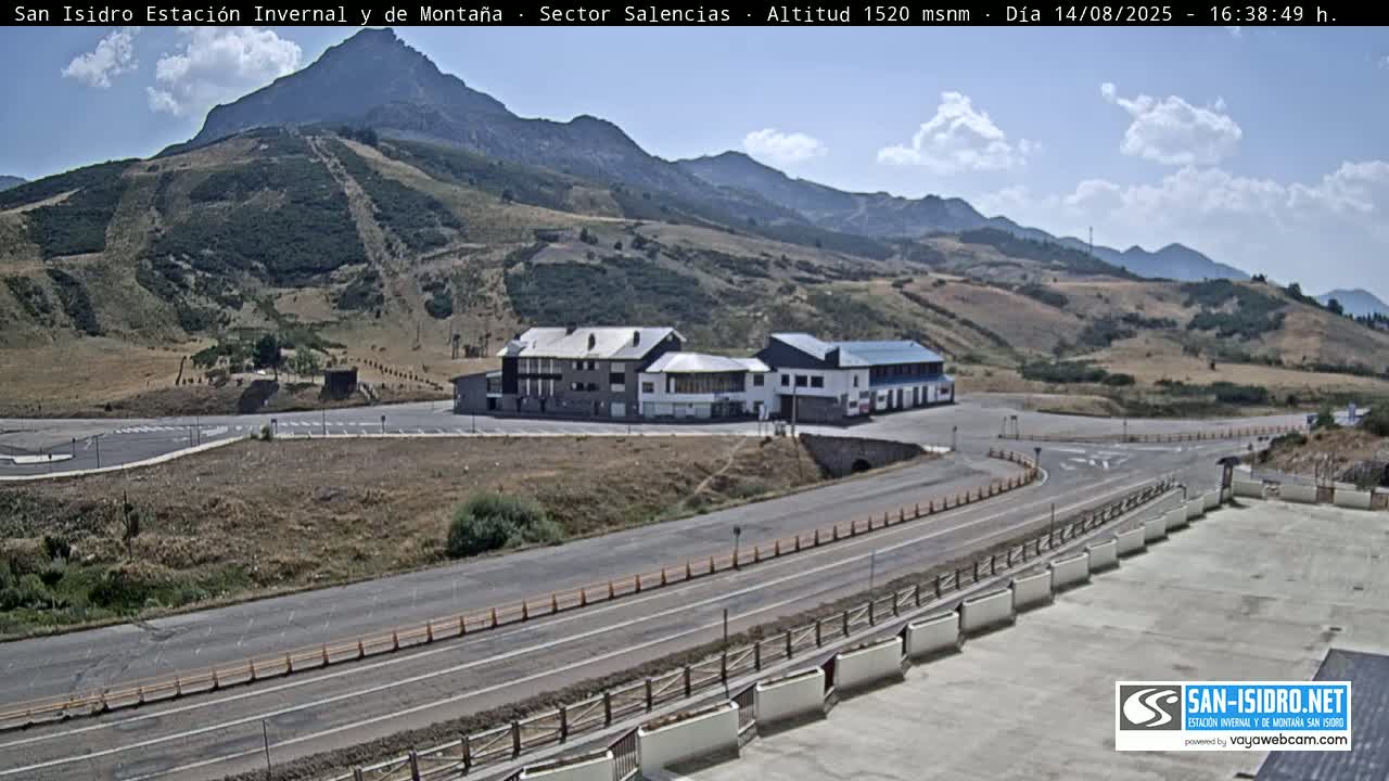 Estación San Isidro Hotel Area Live Cam - León, Castile&Leon, Spain