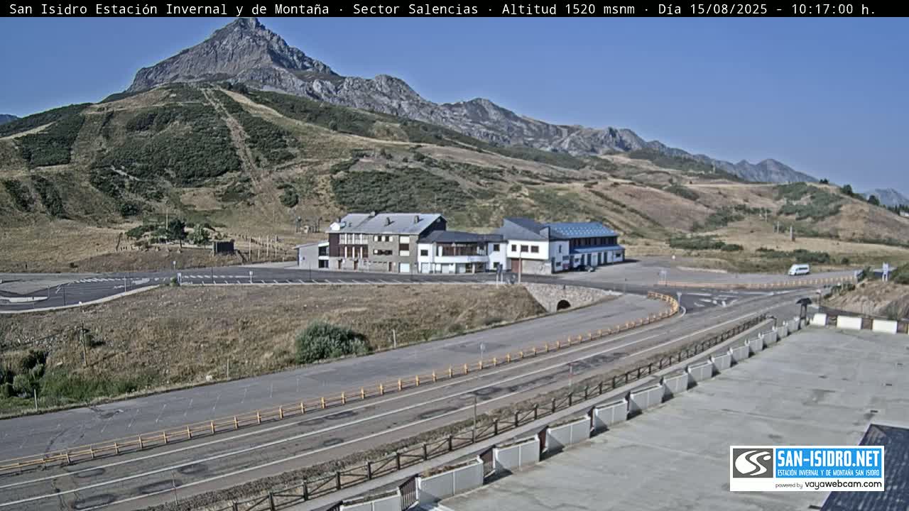 Estación San Isidro Hotel Area Live Cam - León, Castile&Leon, Spain