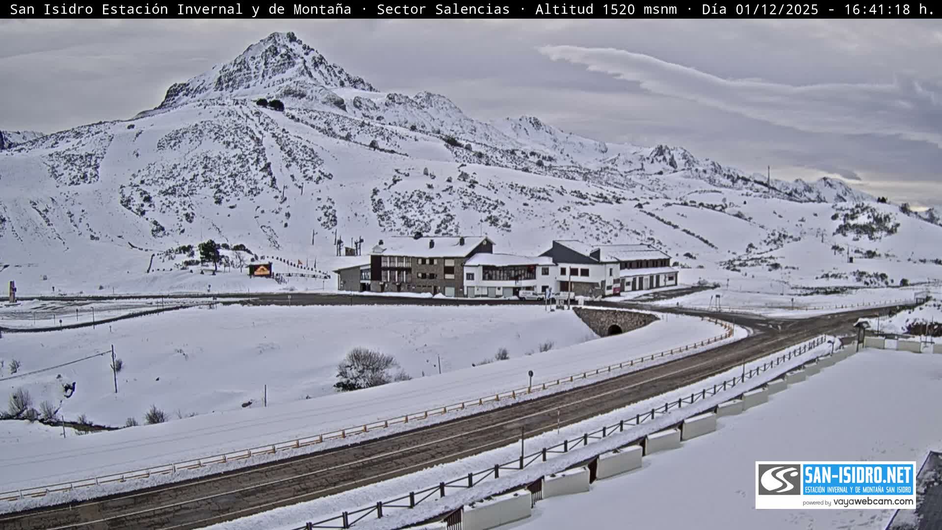 Estación San Isidro Hotel Area Live Cam - León, Castile&Leon, Spain